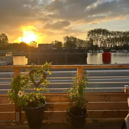 Maison Vu Sur Le Port *